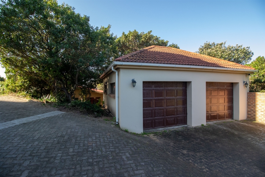 6 Bedroom Property for Sale in West Bank Eastern Cape